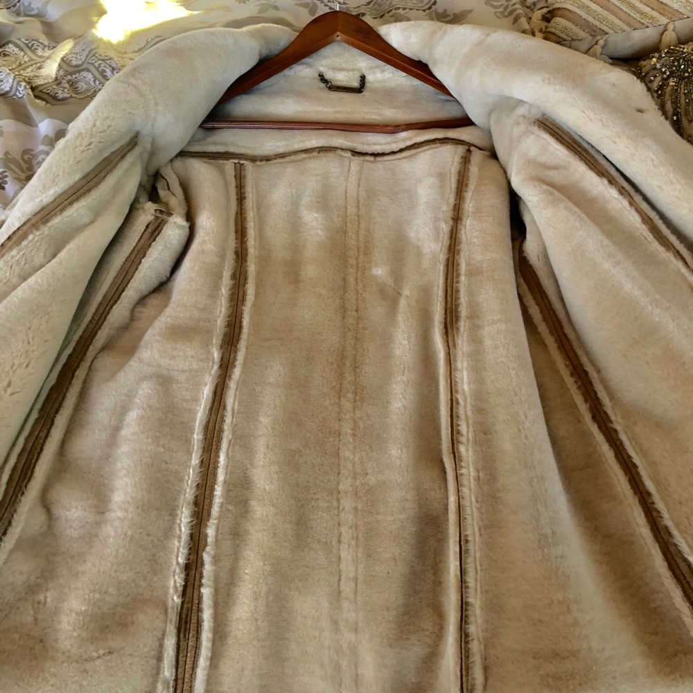 Aspen-style fabulous coat! - Picture 2 of 8